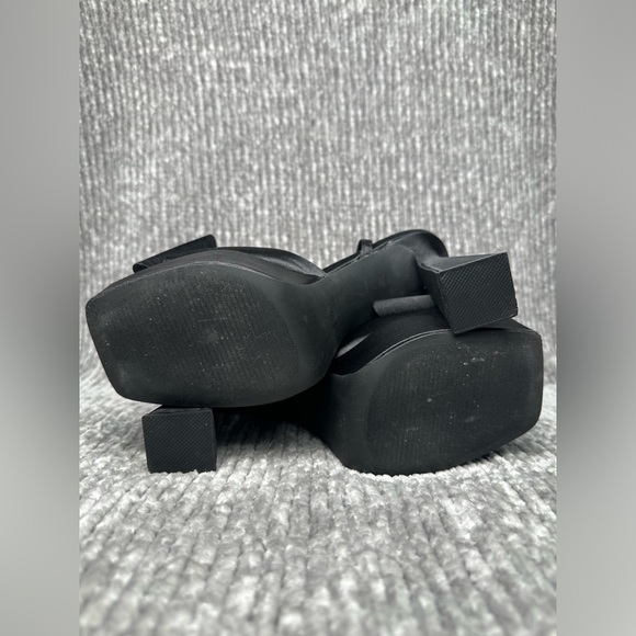 BLACK BOW HEELS - FASHION NOVA - SIZE 7 - Picture 4 of 4